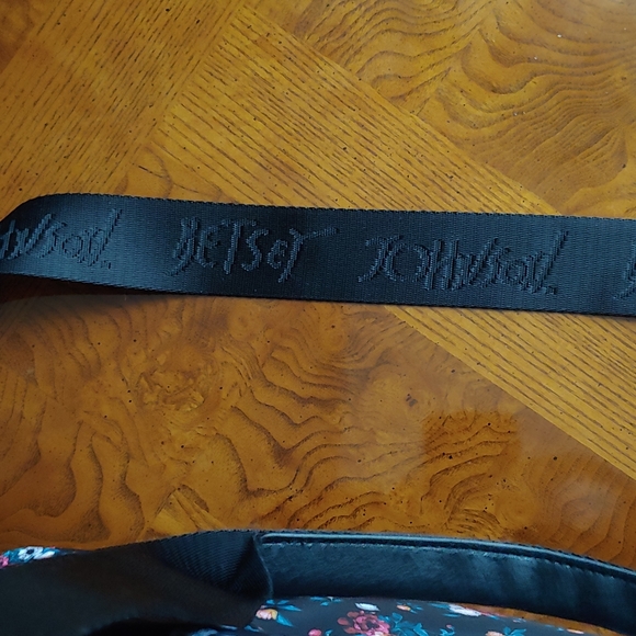 Betsey Johnson Large Nylon Weekender Black - Picture 11 of 11